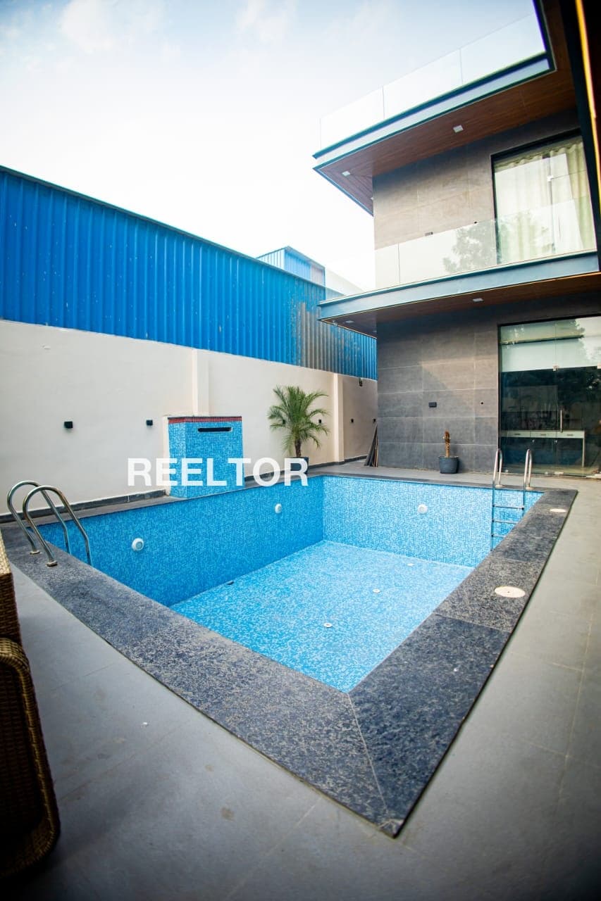 Villa For Rent In Masihgarh Kalkaji