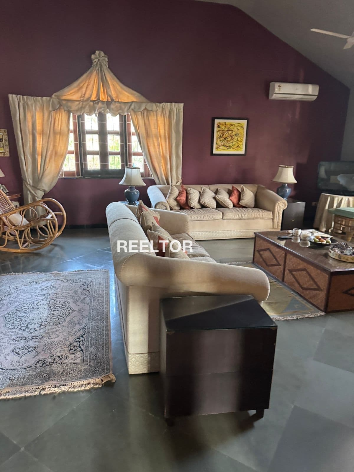 Villa For Rent In Taimur Nagar Defence Colony