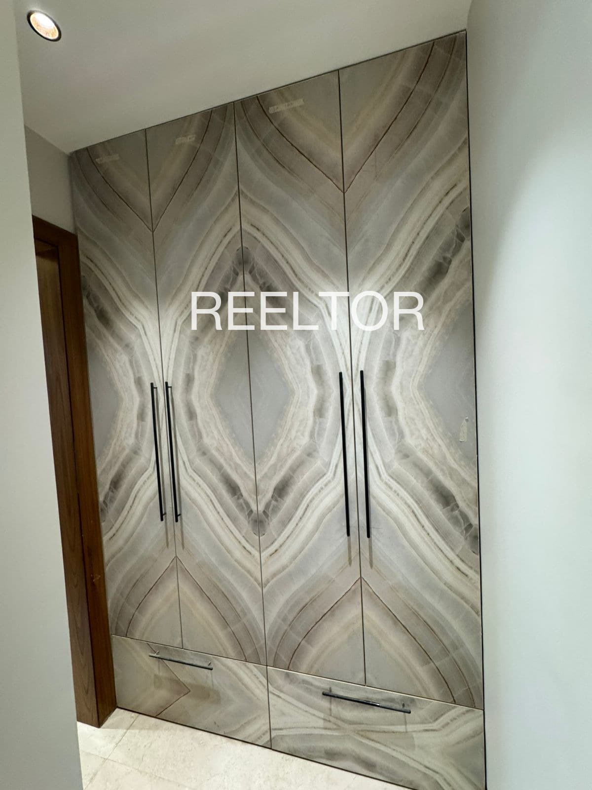 2 Bhk For Sale In Kureshi Pur