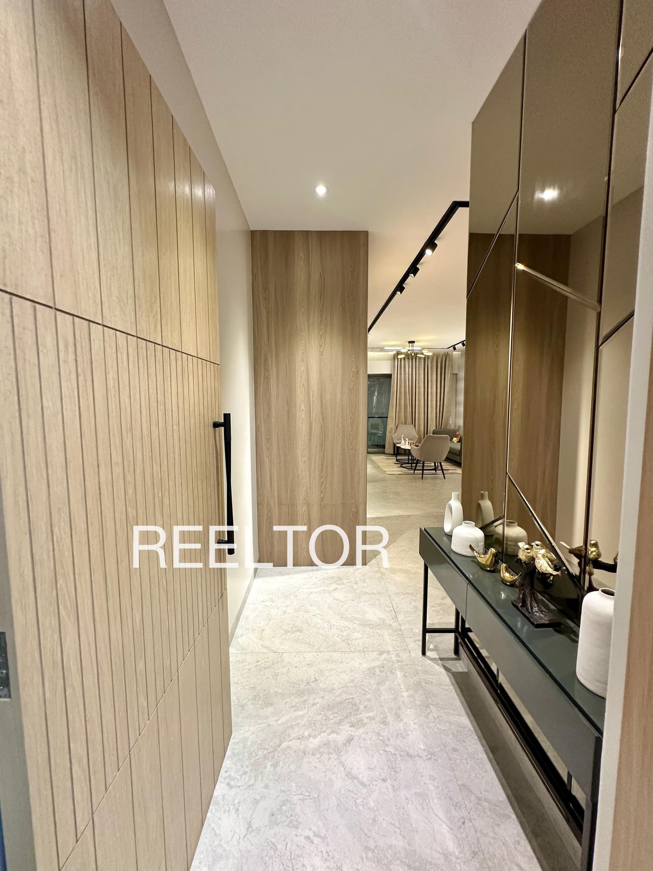 Available 3 Bhk In Dular Chamba