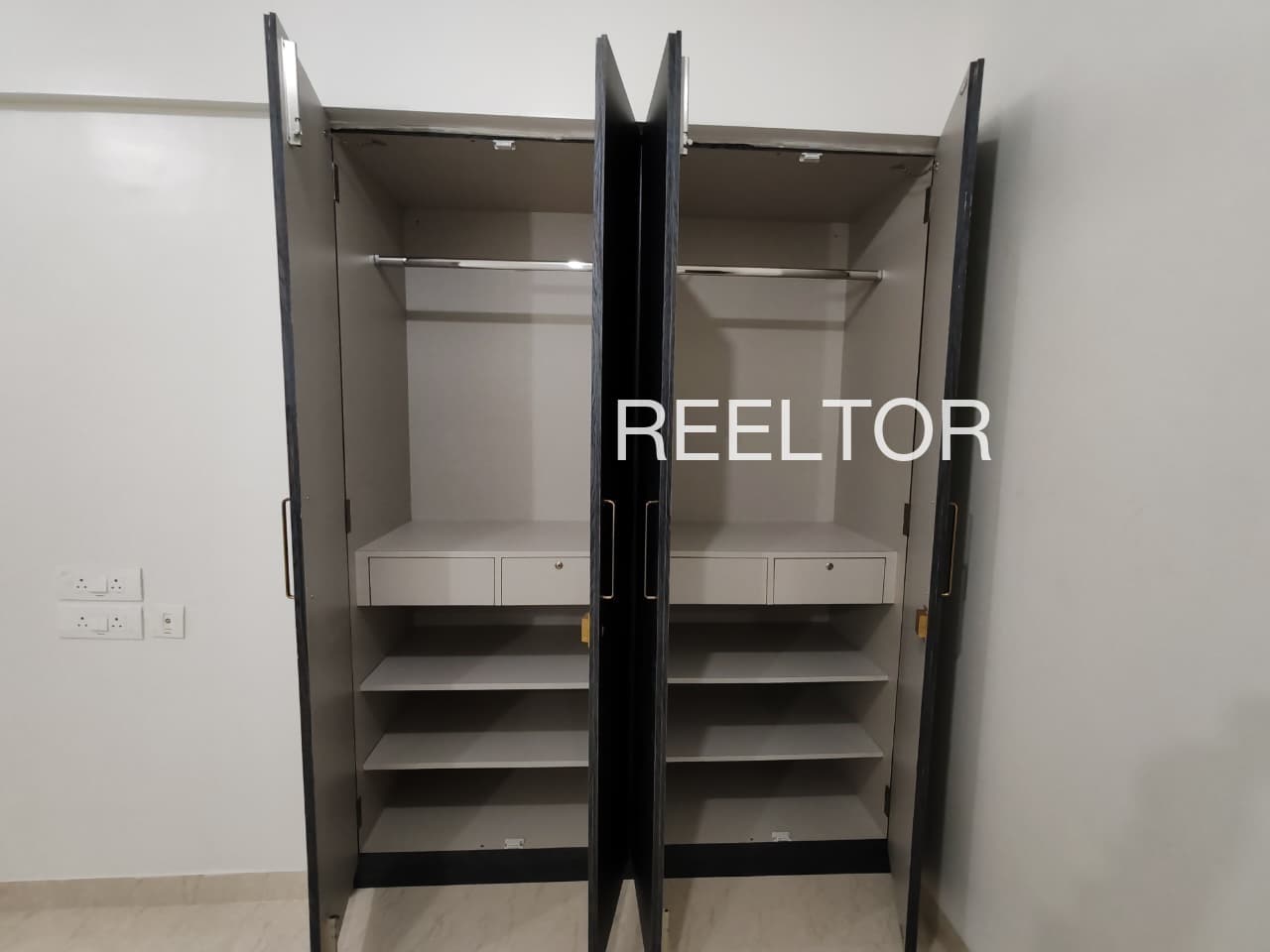 Buy 4 Bhk In Gandharwapuri Sonkatch