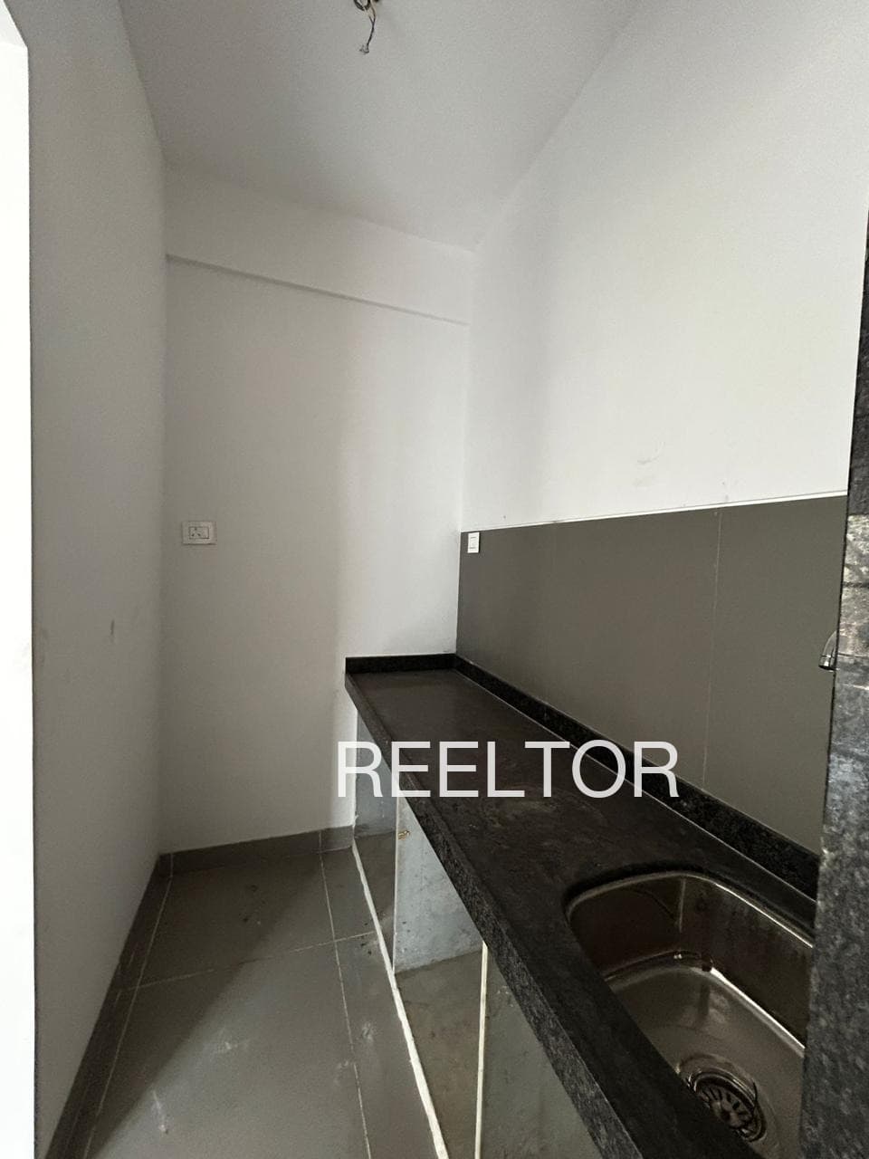 Available 2 Bhk In Chakkargadh Amreli