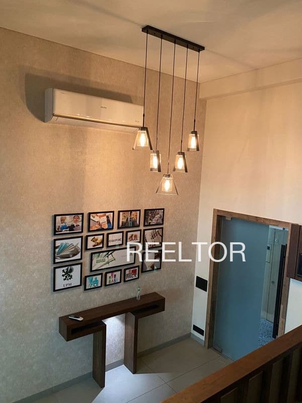 Buy 4 Bhk In Pauri Mathura