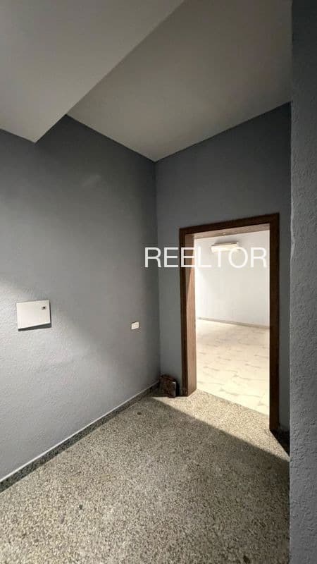 Buy 3 Bhk In Pathara Narayan Bhander