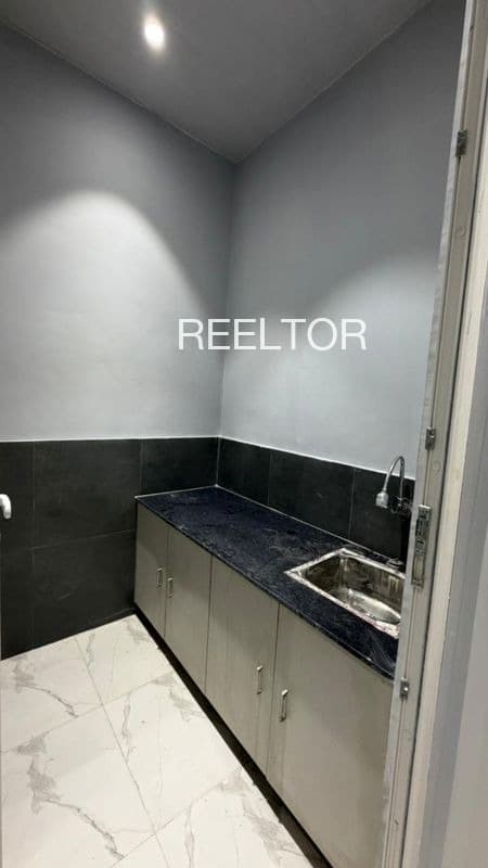 Available 3 Bhk In Gwar Holi