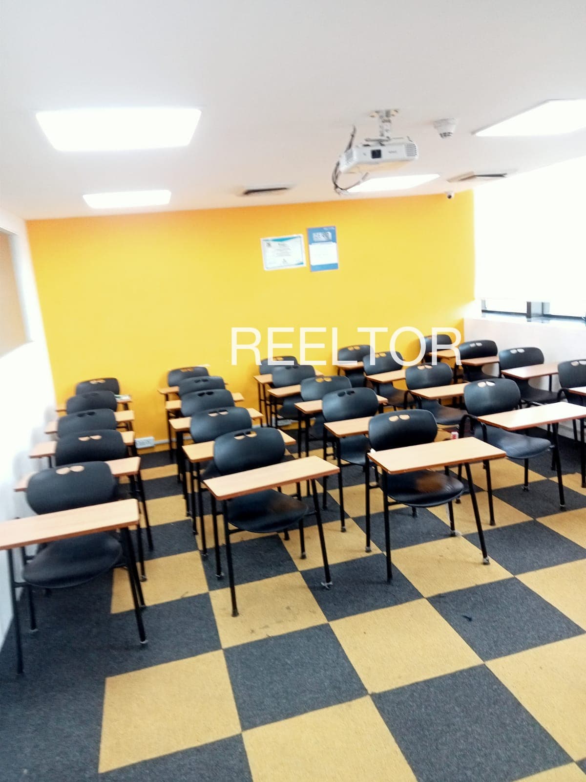 Explore 3 Bhk In Kondanpur For Sale Haveli