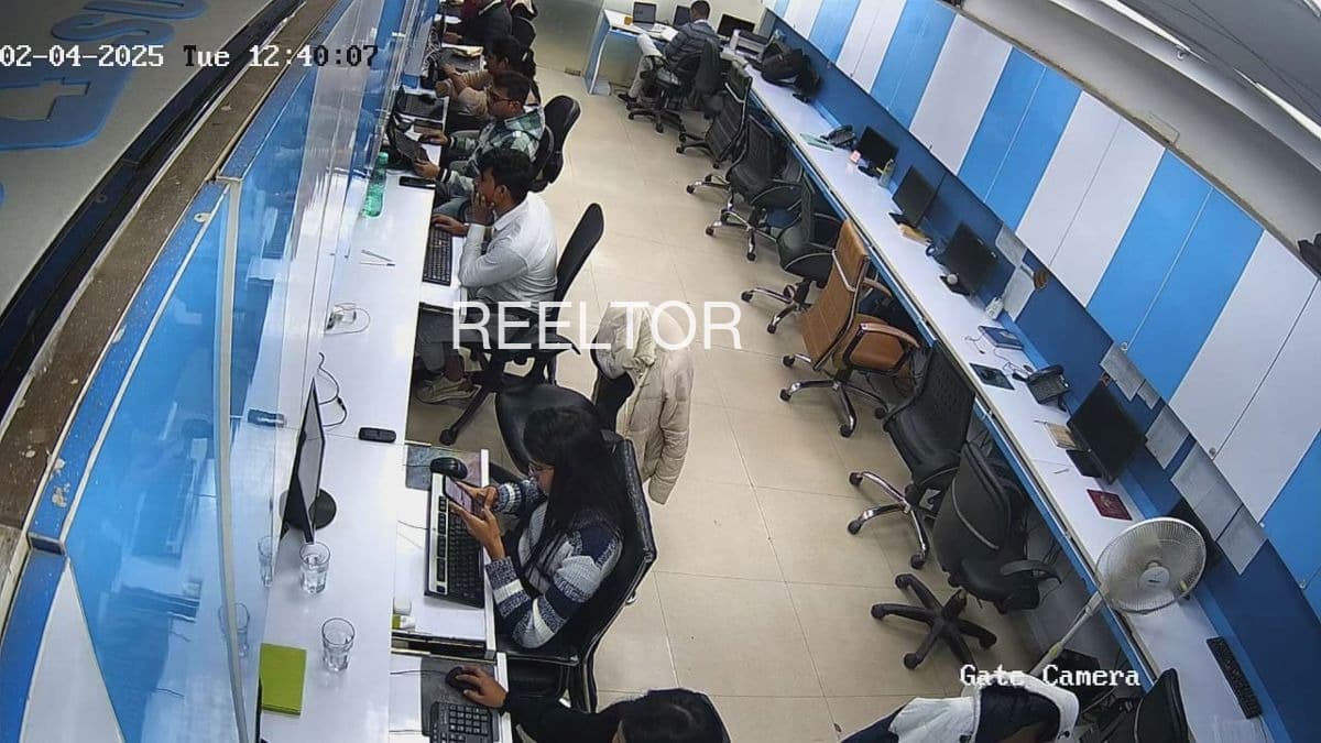 Office Space For Sale In Vapi