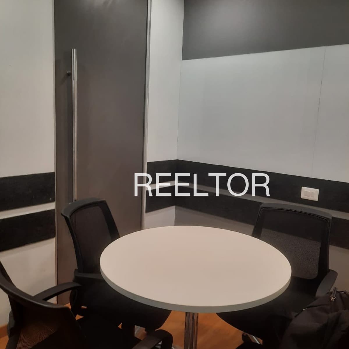 Buy 3 Bhk In Sanjay Colony Mahwa