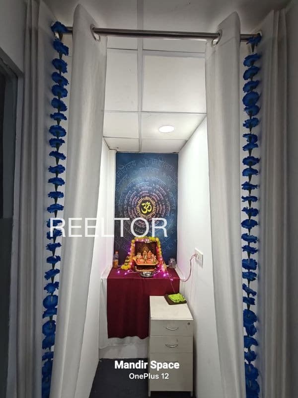 Available 3 Bhk In Balmand Mandi