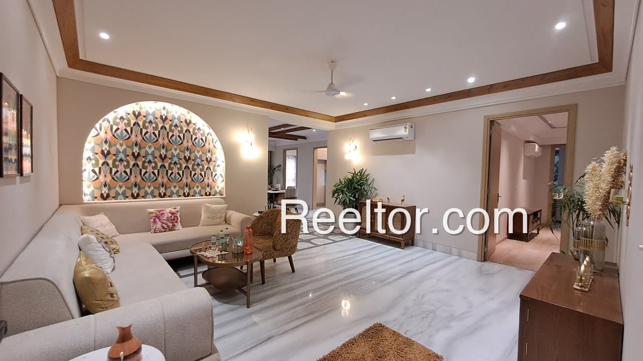 Rent 4 Bhk Home In Maukachh Ajaigarh