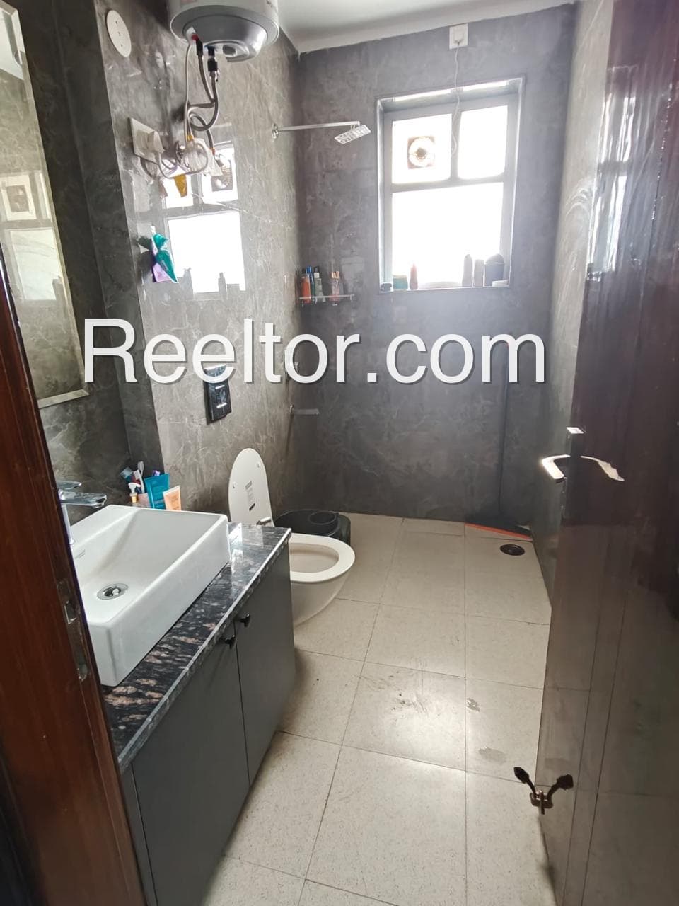 Top 2 Bhk Flats For Sale In Harra Sardhana