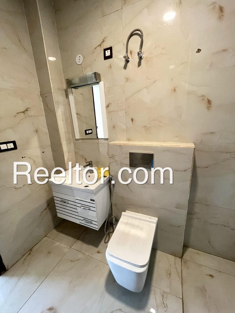 Bazardhana 4 Bhk Flats For Rent Dharni