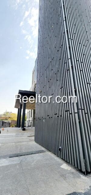 Buy 4 Bhk In Shelve Pandharpur