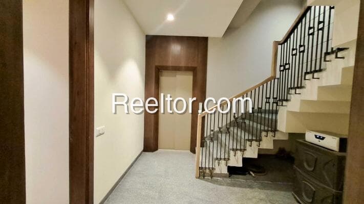 Office Space For Sale In Sejpura Babai