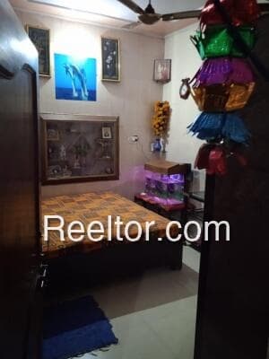 Pg For Rent In Garhi Manikpur Pratapgarh