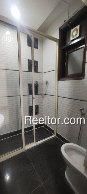 Buy 3 Bhk In Pagra Bada Amanganj