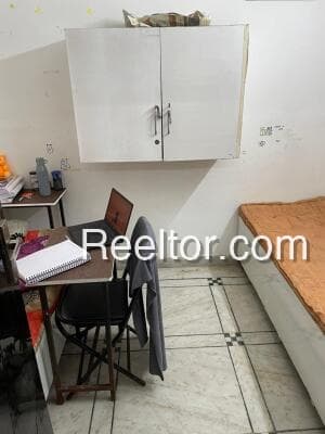 Pg For Rent In Dhakniya Choti Sarvan