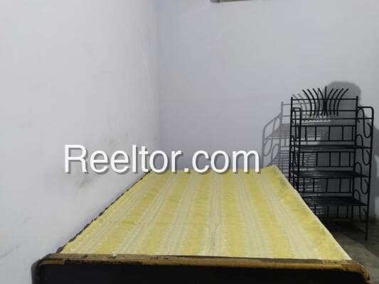 Pg For Sale In Senvon Parbung Tipaimukh