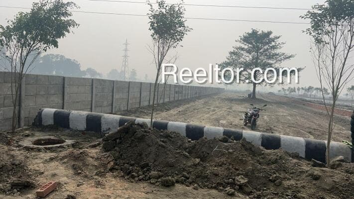 Plot For Sale In Mauganj