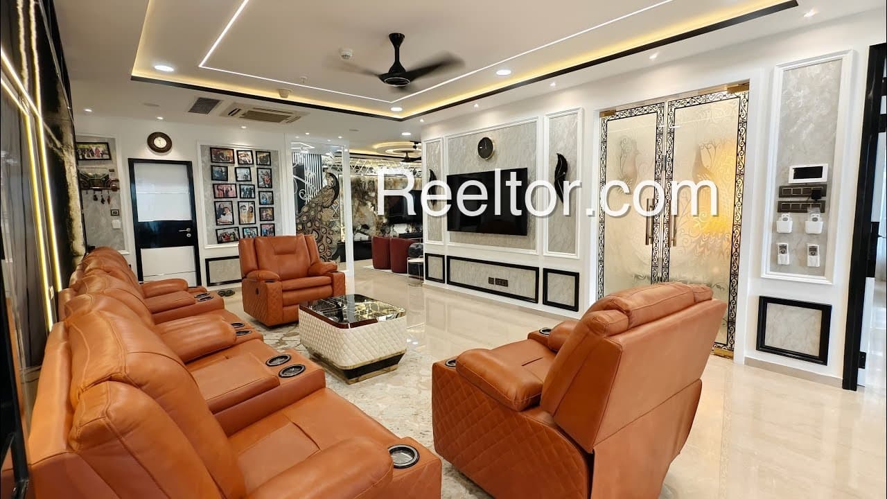 Explore 3 Bhk In Maksudanpur For Sale Gunnaur