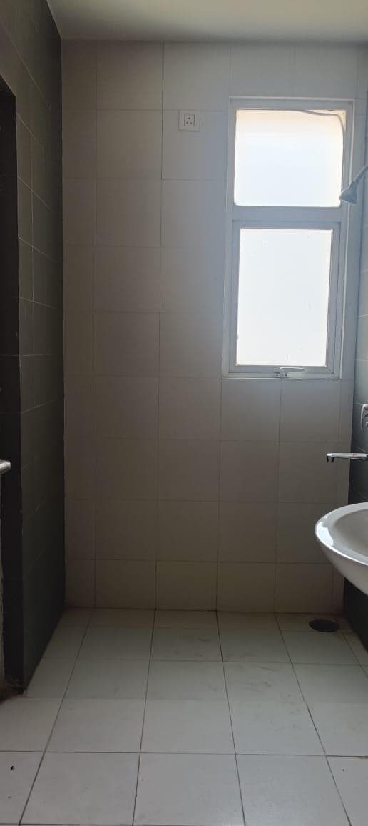 Find 3 Bhk Apartments In Dew Drop Apartments Sector 14